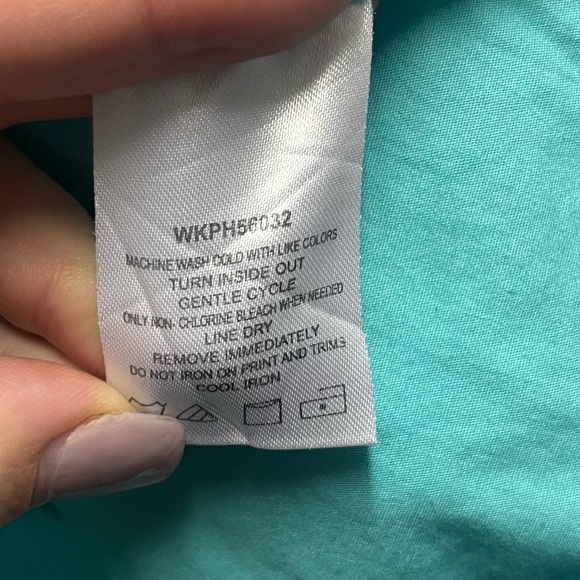 Wrangler turquoise embroidered snap up western top size M - Picture 6 of 6